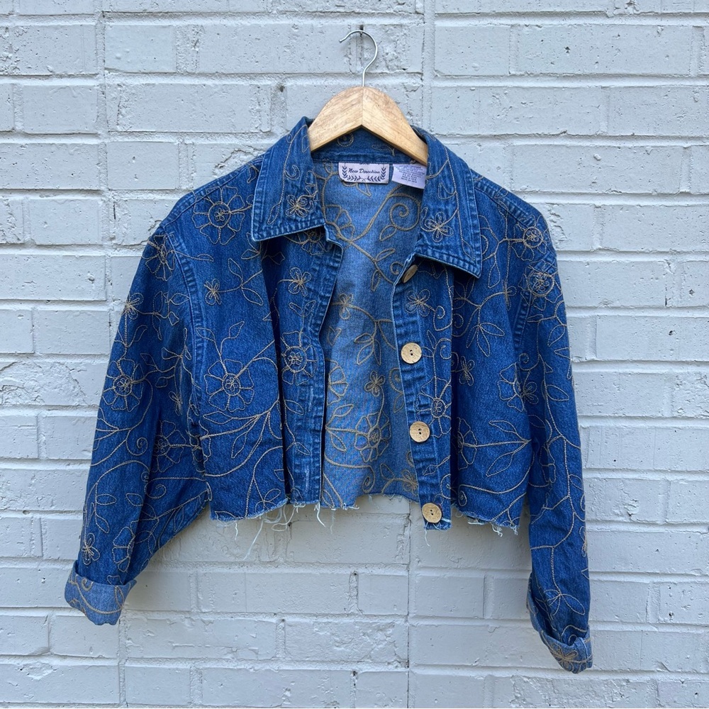 Vintage New Directions Floral Embroidered Blue Cropped Denim Jacket